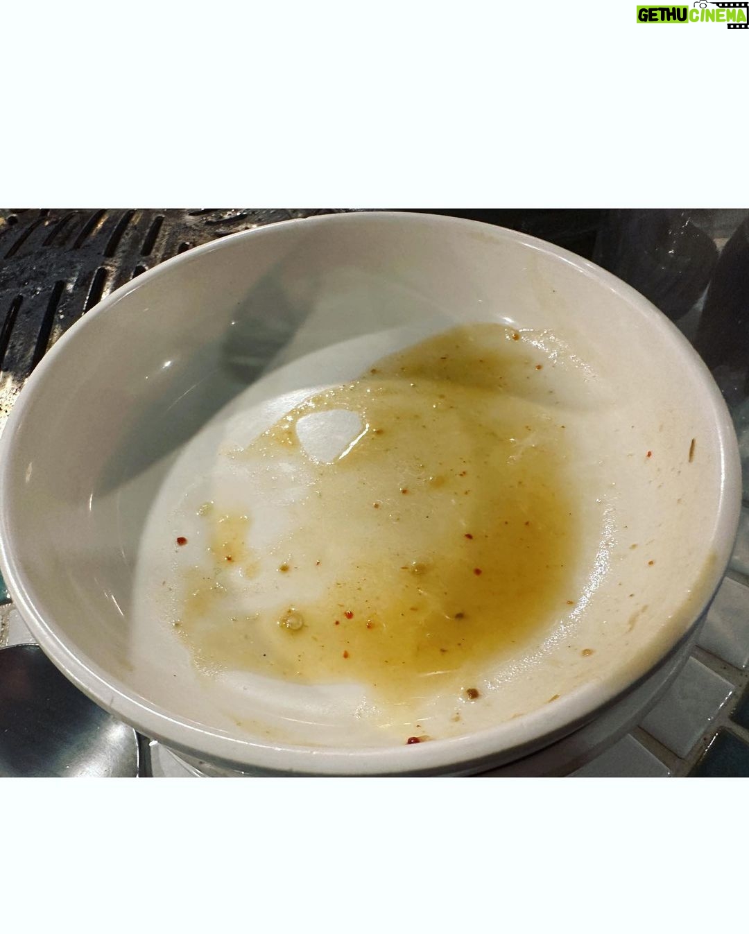 Sandara Park Instagram - #완밥 #완냉 팀다라는 매일매일이 회식 🍽️🍚🥓🍦🍜😋