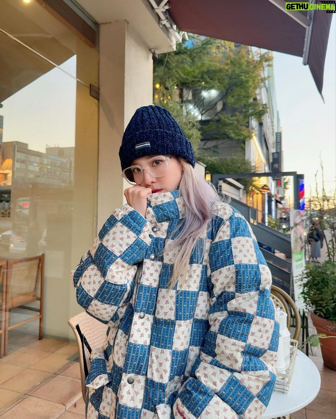 Sandara Park Instagram - 올해 첫 패딩 개시~!!! 🥶