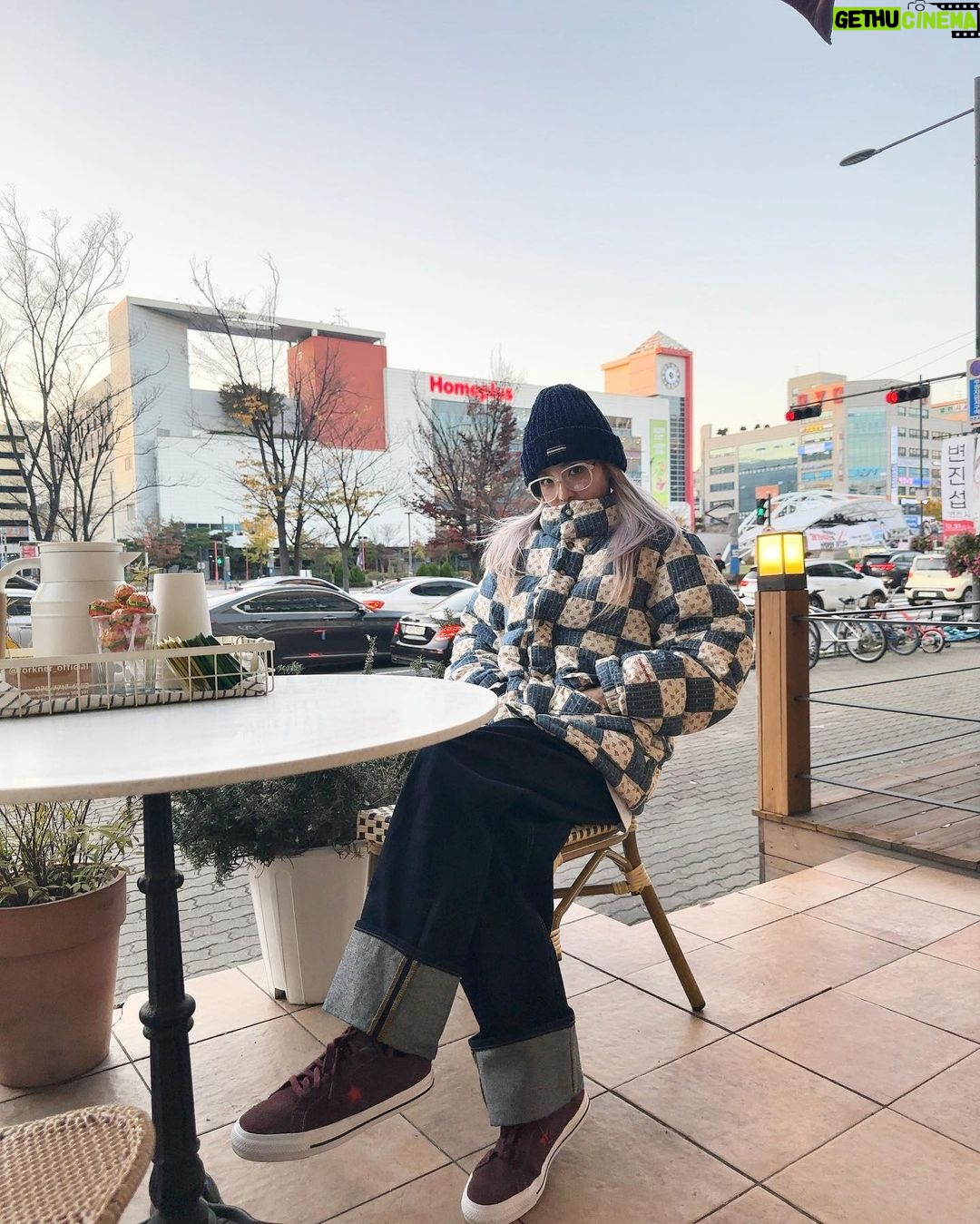 Sandara Park Instagram - 올해 첫 패딩 개시~!!! 🥶