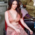 Sandeepa Dhar Instagram - Playing dress up is my flex ✨ . 🎥 @prashant.photography Outfit @supriamunjalatelier Styling @shru_birla . #indianwear #lehenga #ootd #love