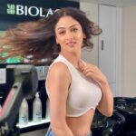 Sandeepa Dhar Instagram – No more bad hair days 💚💆🏻‍♀️ 
.
I have to say, my scalp feels much cleaner, hair feels healthier and shiner..!
.
Thanks to the Biolage Scalp Facial!
.
Would recommend you guys to get a Scalp Facial at a salon near you.
.
You can also get your hands on the Scalppure range on Amazon!!
.
#Biolage
#BiolageScalp
#BiolageIndia
#ScalpFacial
# Ad