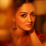Sandeepa Dhar Instagram - She red the signs ❤️ . @prashant.photography @munnasphotography @shru_birla @chidiyaaonline @aquamarine_jewellery @sangeetaboochra . #saree #sareelove #indianwear #ootd #red #love The Verandah in the Forest, Matheran