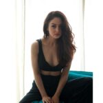 Sandeepa Dhar Instagram - I swear it was Friday like 9 minutes ago. 😤😳🫢 #mondayblues