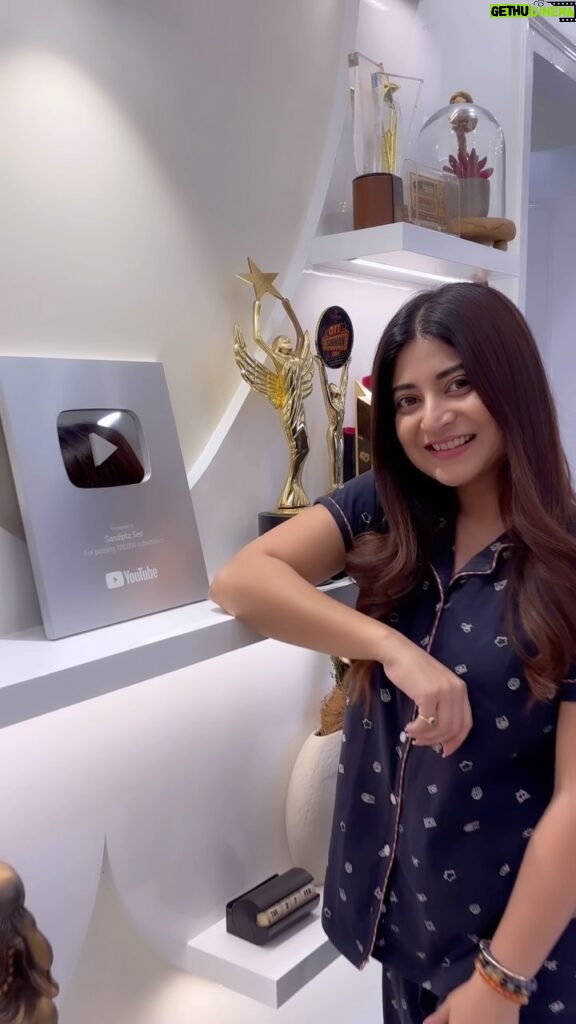 Sandipta Sen Instagram - Yayyyy!! Got my Silver Play Button from @youtube 😍 Thanks to the subscribers🫶🫰Keep Watching😊 MY CHANNEL LINK IS IN MY BIO🥰