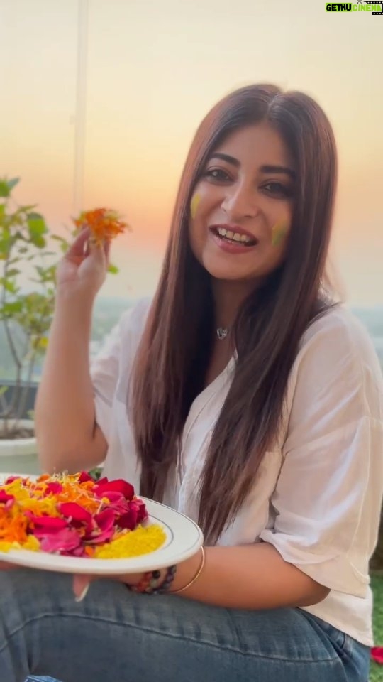 Sandipta Sen Instagram - "Wishing you a Holi filled with sweet moments and colorful memories! Remember to celebrate responsibly and respect everyone's boundaries. #EcoFriendlyHoli #SafeCelebration #happyholi