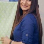 Sandipta Sen Instagram - ফুটবল আমাদের রক্তে প্রবাহিত হয় এবং আমাদের পোশাকেও সেটি প্রদর্শিত হয়! সেই জন্যই এবার পোশাকের প্রতি কোমল ভালবাসা দেখানোর সময় এসেছে। নতুন উজালা ডিটারজেন্ট পাউডার আপনার পোশাকের কোনো ক্ষতি না করেই তার অসাধারণ IDD (ইনস্ট্যান্ট ডার্ট ডিস্ সলভার) প্রযুক্তির মাধ্যমে কঠিনতম ময়লাকেও পোশাক থেকে দূর করে ও তাকে দীর্ঘ সময়ের জন্য সুগন্ধে ভরিয়ে রাখে। আপনারাও উজালা ডিটারজেন্ট পাউডার ব্যবহার করুন এবং আপনার পোশাকের নতুন চমক অনুভব করুন। #ujaladetergentpowder #freshness #gentlymeltsthedirtaway
