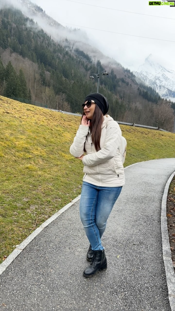 Sandipta Sen Instagram - Dedicating the song to the mountains.. #chamonix #chamonixmontblanc #chamonixfrance #diltohpagalhai #lovefornature #europetrip #europetrip2024 #honeymoon