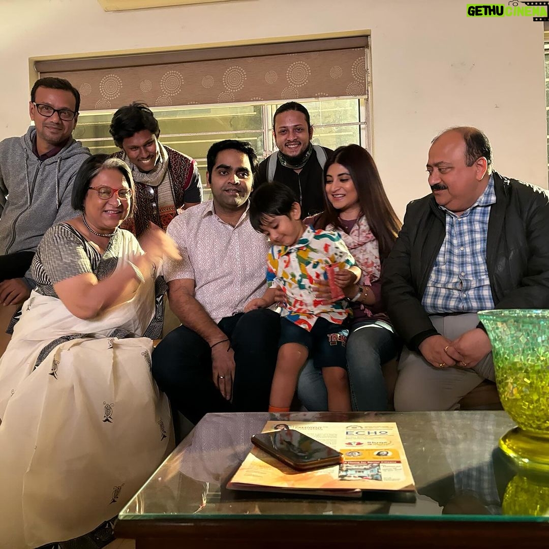 Sandipta Sen Instagram - 2024 - what a great start🧿 Amar 2nd feature film er shoot just shesh korlam. AAPISH(The office). Produced by @macneillfilms . It’s a story of two women..Very relatable story.Directed by @abhijitranaguha (Rana Da) and @sudeshna1958 di.Thanks a lot for givin 2024 - what a great start🧿 Amar 2nd feature film er shoot just shesh korlam. AAPISH(The office). It’s a story of two women.Directed by Abhijit Guha (Rana Da) and Sudeshna di.Thanks a lot for giving me this wonderful character JAYEETA SANYAL. Rana da r Sudeshna dir shonge amar 2nd kaj eta.. ki j bhalo lagey tomader shonge kaj korte..ki smoothly kaj hoy.. with such a warmth. FINALLY akshonge kaj korlam with such a brilliant actor @sudipachakraborty di (tumpa di). Khubi excited chilam tomar shonge kaj korbo bole.. khub khub bhalo laglo, koto kichu shikhte parlam. Ei golpe amar husband hoeche another amazing actor kinjal. Hiralaal dekhar por thekei or shonge kaj korar iche chilo. Shotti ki bhalo obhinoy kore. Ei cinema te amar 3bochorer ak mishti puchke ache jake already khubi miss korchi. @hemamunshi dir shongeo koto bochor por kaj holo.. darun manush.Hema di lekhata kintu bondho korona.. Thanks to the whole team🙏🏻 khubi bhalo laglo ei project ta kore tomader shobar shonge. #bengalimovie #aapish