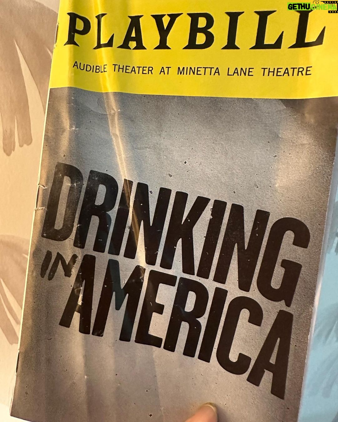 Sandra Oh Instagram - The wonderful @mr.dreroyo in #drinkinginamericaplay Minetta lane theatre. Welcome back to the theatre, to joy my friend. ❤️