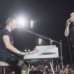 Sandy Instagram - Assisti algumas vezes a estas imagens pra tentar processar a noite mágica e inesquecível que eu vivi ontem. Por enquanto, só consigo agradecer a todos vocês que me encheram de amor, em especial, aos meus ídolos @coldplay e toda sua equipe, por tamanha generosidade, simpatia, profissionalismo e carinho… Vou guardar num lugar muito especial do meu coração esse sonho que eu jamais tinha ousado sonhar. Aquela noite em que a gente entende (ainda mais!) como é o coração de fã! 💜 Call it magic… Call it true… ✨ I have watched to this video countless times, and I’m still trying to process the magical and unforgettable night I had yesterday. For now, the only thing I can do is just thank you all who sent me so much love. A special thanks to my idols from @coldplay and their crew, for their generosity and kindness. I will keep last night in a very special place in my heart! 🎥 @wirso