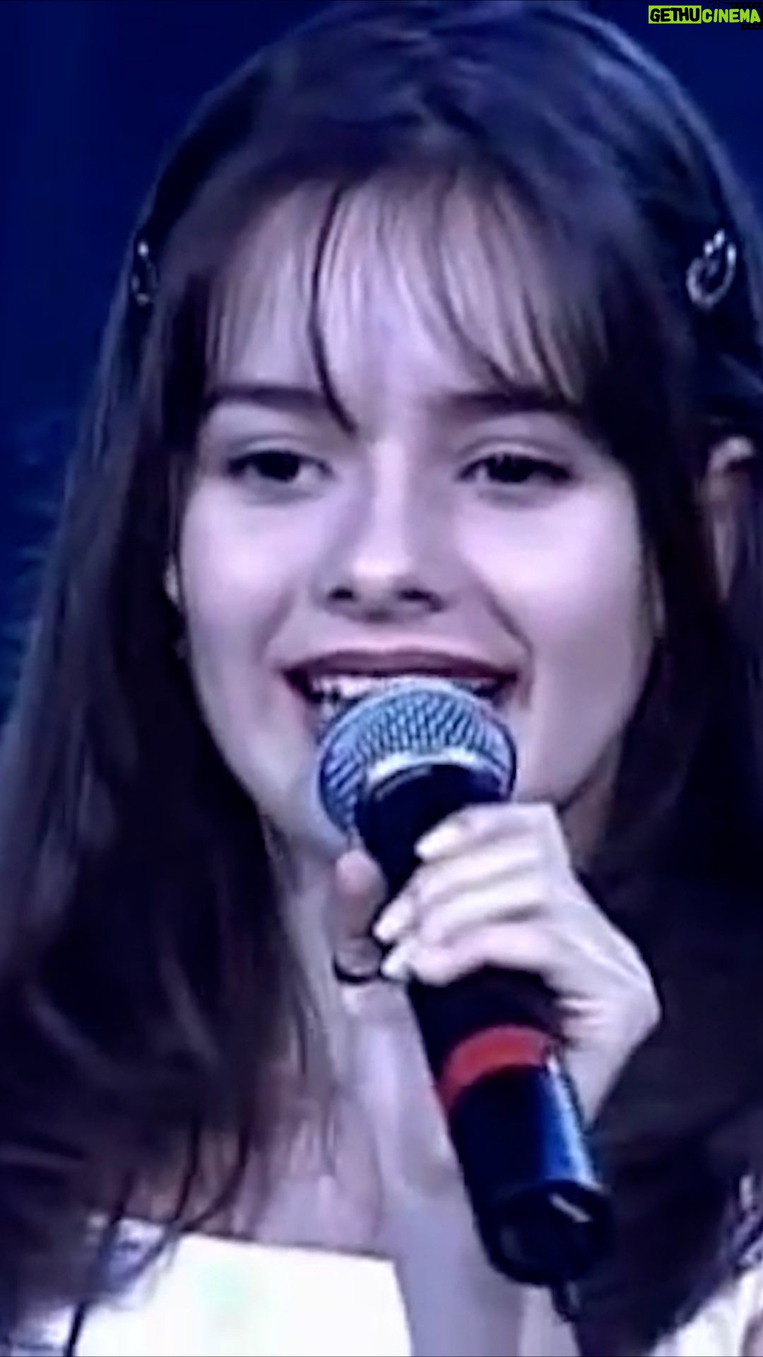 Sandy - 251.9K Likes - #tbt Hoje já é quinta-feira… Eu já tenho quase… 🎶
#abafa