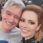 Sandy Instagram - Registros do encontro lindo e emocionante de ontem no @altashoras. Cada minuto guardado no coração. Obrigada por promover a cultura e o amor sempre, querido amigo @serginhogroisman. Bituca, te amamos!! 💜