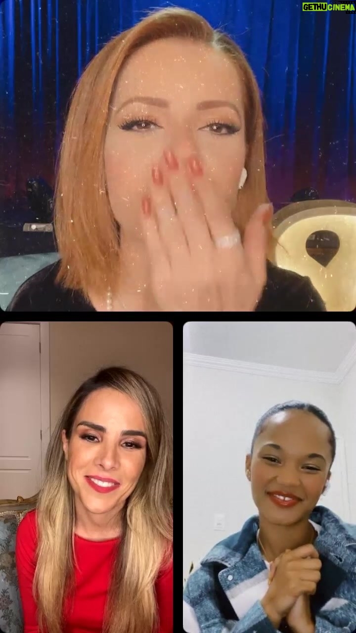 Sandy Instagram - Live de lançamento do #NVE2, com participação de @wanessa e @agnesnunes! 💜💜💜