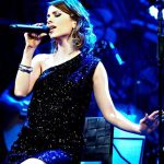 Sandy Instagram - E o #tbt de hoje é de uma pessoa aqui morrendo de saudade dos shows… De cantar ao vivo, olhando pra vcs! 💜 Enquanto março não chega, fecho os olhos e me lembro de cada um destes momentos especiais! E vc, se lembra de algum? 2010 - Turnê “Manuscrito” (primeiro show da carreira solo!) 2011 - “Manuscrito Ao Vivo” (gravação DVD) 2012 - Turnê releituras “Michael Jackson” 2012 - Show corporativo, em SP 2013 - Turnê “Sim” 2016 - Turnê “Meu Canto” 2018 - Turnê “Nós, Voz, Eles” 2022 - Turnê “Nós, Voz, Eles” (gravação DVD)