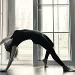 Sandy Instagram - Equilíbrio, força, flexibilidade… Princípios básicos. 🍃🧘🏻‍♀️🙏🏻 #namaste #namastego 😜 #namastemostodos