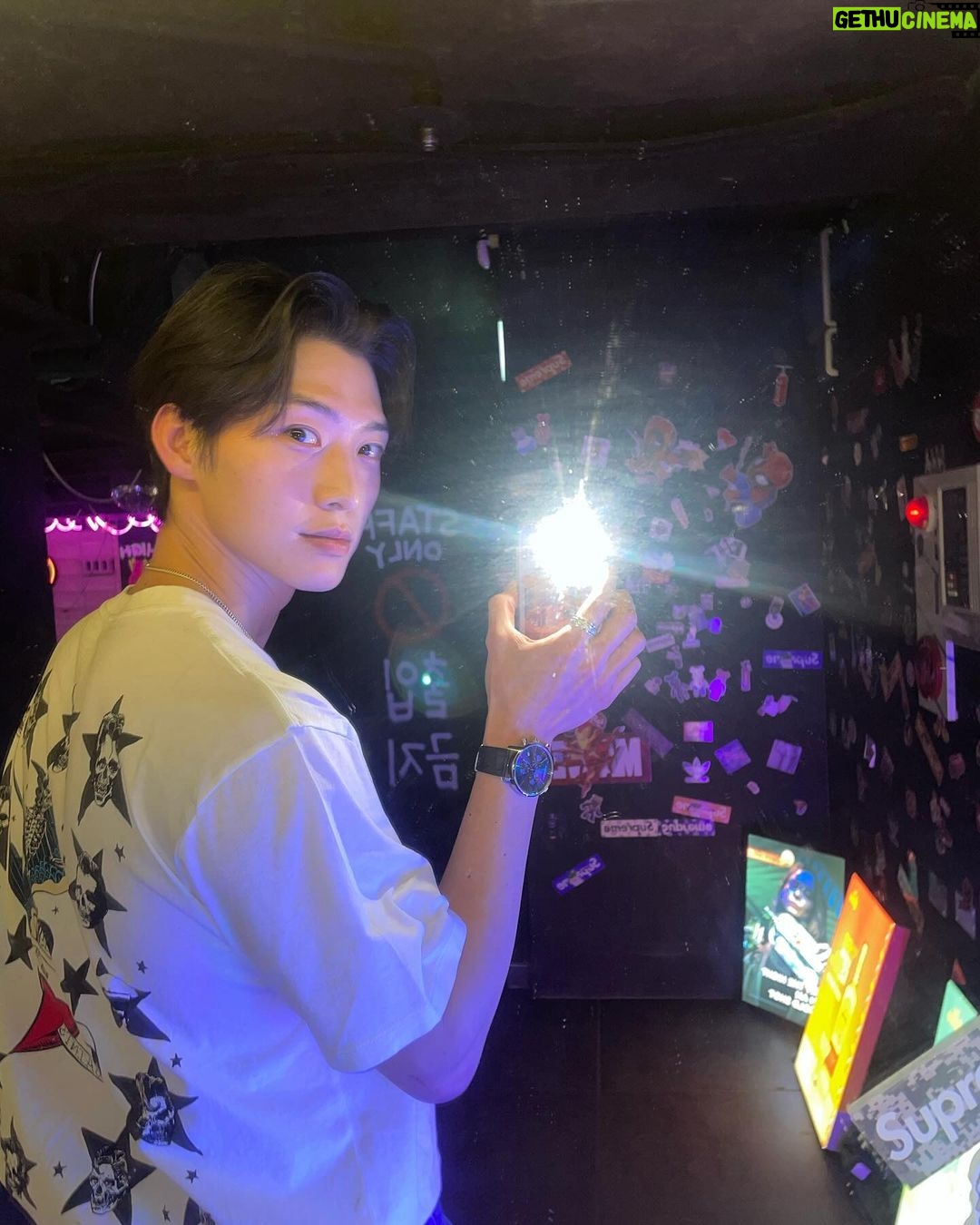 Sang Heon Lee Instagram - Take care of the flash 📸 Seoul, Korea