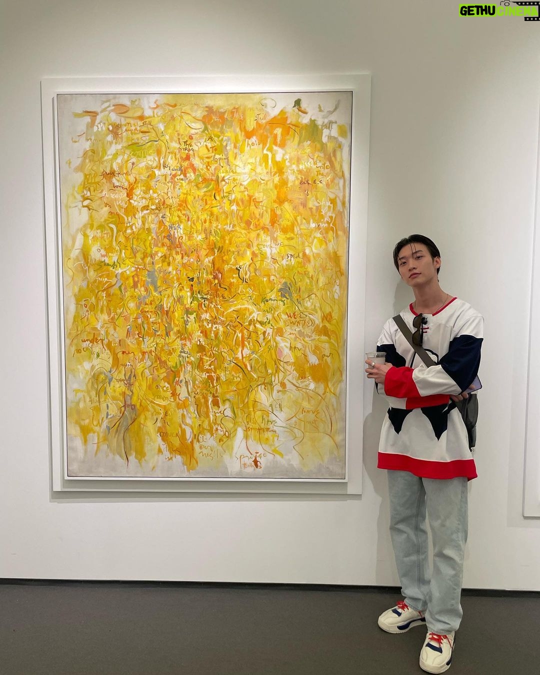 Sang Heon Lee Instagram - was busy last week with inspiring art 🎨🖼️ @friezeofficial @kiaf_official Special thanks to the people who made this happen: @kimsoohyo @kimyeonzin @sunny.oh COEX Convention & Exhibition Center