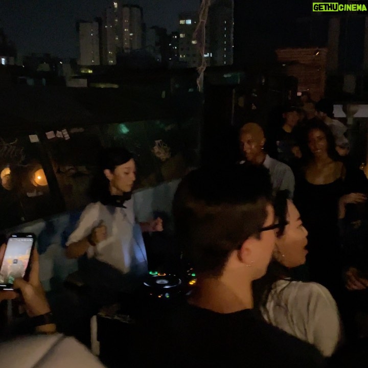 Sang Heon Lee Instagram - Sharing my music taste @lauvsongs @howmini @l_like._ @co_kr @didi_han_ @fallens Seoul, Korea