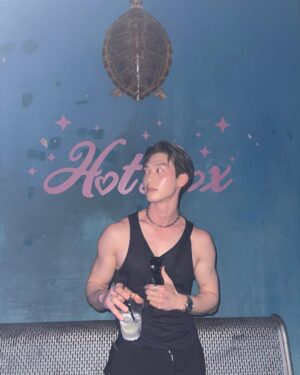 Sang Heon Lee Instagram - 🩵🩷🖤💙🍹😜🕺