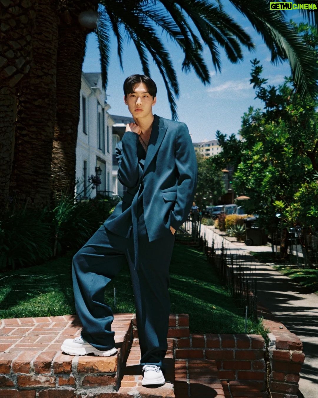 Sang Heon Lee Instagram - Sang Heon Lee (21 de mayo de 1996, Seoul, Corea del Sur) fue portada del mes de agosto que acaba de terminar y fuimos muy felices al tenerle como nuestra cover story. . . “Mi objetivo era convertirme en actor antes de cumplir 30 años. Estoy tres años por delante de mi meta” . LINK IN BIO . TEAM Talent: Sang Heon Lee @sangheonleesh Photographer: Corey Myers @cmyers1105 Stylist: Chance Davis @godschance Makeup and hair: Rachael Angell @angellhair Photo assistant: Scot Cain @scotwadecain Stylist assistant: Renee Old @renee.old Lettering: Andrea Bonmati @abon_martinez Editor in Chief: Pablo Aragón @pabloaragon . . #coverstory #cover #folie #art #arte #heart #sangheonlee #granturismo #xokitty #graphicdesign #illustration #illustrator #love #maleempowerment #shooting #activist #activism #photoshoot #editorial #fashion #photography #pic #photo #pics Los Angeles, California.