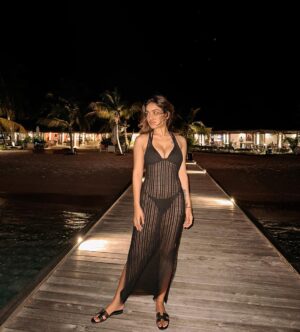 Saniya Iyappan Instagram - Say yes to heavennn🎶

@pickyourtrail @novamaldives

#Pickyourtrail #HasslefreeHolidays #UnwrapTheWorld #NovaMaldives #goodsouldays #novagoodsouldays