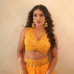 Saniya Iyappan Instagram – ✨🌝

Photography : @yaami____ 
Mua : @sajithandsujith 
Styling : @shantikrishna 
Outfit : @revathyjayanbabu