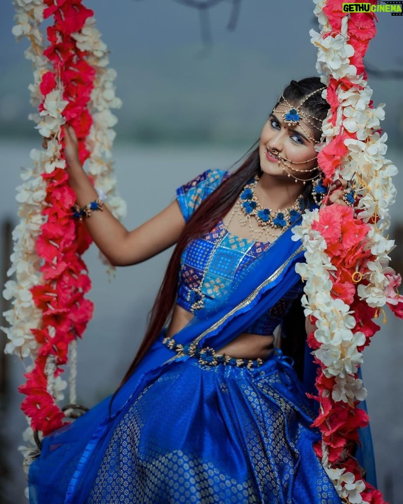 Saniya Shaikh Instagram - Radha Kaise Na Jale ❤️ 🎨 : @edittbyjai 𝐋𝐈𝐊𝐄, 𝐂𝐎𝐌𝐌𝐄𝐍𝐓𝐒, 𝐒𝐇𝐀𝐑𝐄 #sanulove#sanufam#viralvideos #fyp #viralpost #beauty #kerala #picoftheday #dance #art #cute #mumbai #funny #onlineshopping #foryoupage #comment #fashionblogger #youtube #meme #trendy #nature #tamil #krishna #radha #janmashtami #dahihandi #new #motivation #funnymemes #radhakrishna