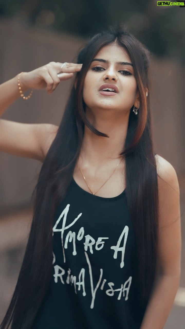 Saniya Shaikh Instagram - Yaad ❤️ 𝐋𝐈𝐊𝐄, 𝐂𝐎𝐌𝐌𝐄𝐍𝐓𝐒, 𝐒𝐇𝐀𝐑𝐄 #sanulove#sanufam#viralvideos #fyp #viralpost #beauty #kerala #picoftheday #dance #art #cute #mumbai #funny #onlineshopping #foryoupage #comment #fashionblogger #youtube #meme #trendy #nature #tamil #lifestyle #life #photoshoot #reelsinstagram #new #motivation #funnymemes #instafashion