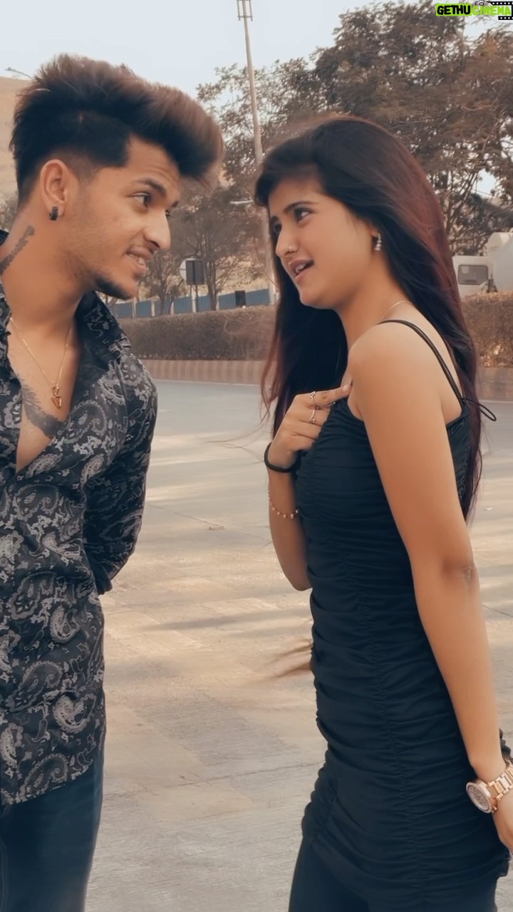 Saniya Shaikh Instagram - Duniya se alag hai π€ . @xx_mr_swag_xx ππππ, ππππππππ, πππππ #sanulove#sanufam#viralvideos #couple #viralpost #beauty #kerala #picoftheday #dance #art #bestfriends #mumbai #funny #onlineshopping #foryoupage #couplevideos #fashionblogger #youtube #meme #trendy #nature #tagil #lifestyle #life #photoshoot #reelsinstagram #new #couplegoals #funnymemes #instafashion