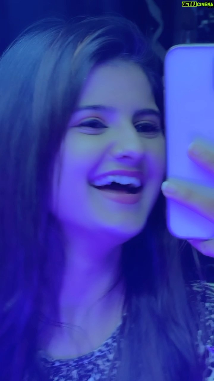 Saniya Shaikh Instagram - Wait for end β€οΈβπ₯ ππππ, ππππππππ, πππππ #sanulove#sanufam#viralvideos #couple #viralpost #beauty #kerala #picoftheday #dance #art #bestfriends #mumbai #funny #onlineshopping #foryoupage #couplevideos #fashionblogger #youtube #meme #trendy #nature #tagil #lifestyle #life #photoshoot #reelsinstagram #new #couplegoals #funnymemes #instafashion