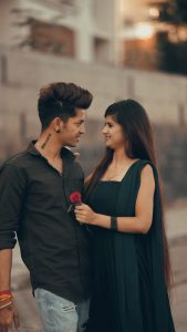 Saniya Shaikh Instagram - Meri Duniya Tumhi Ho 🌍 @xx_mr_swag_xx 𝐋𝐈𝐊𝐄, 𝐂𝐎𝐌𝐌𝐄𝐍𝐓𝐒, 𝐒𝐇𝐀𝐑𝐄 #sanulove#sanufam#viralvideos #couple #viralpost #beauty #kerala #picoftheday #dance #art #bestfriends #mumbai #funny #onlineshopping #foryoupage #couplevideos #fashionblogger #youtube #meme #trendy #nature #tagil #lifestyle #life #photoshoot #reelsinstagram #new #couplegoals #funnymemes #instafashion