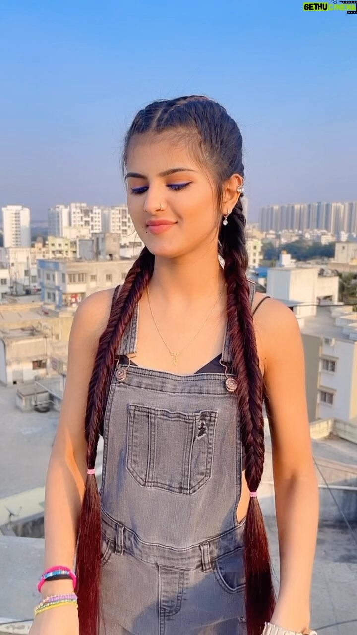 Saniya Shaikh Instagram - Bakwaas 𝐋𝐈𝐊𝐄, 𝐂𝐎𝐌𝐌𝐄𝐍𝐓𝐒, 𝐒𝐇𝐀𝐑𝐄 #sanulove#sanufam#viralvideos #fyp #viralpost #beauty #kerala #picoftheday #dance #art #cute #mumbai #funny #onlineshopping #foryoupage #comment #fashionblogger #youtube #meme #trendy #nature #tamil #lifestyle #life #photoshoot #reelsinstagram #new #motivation #funnymemes #instafashion