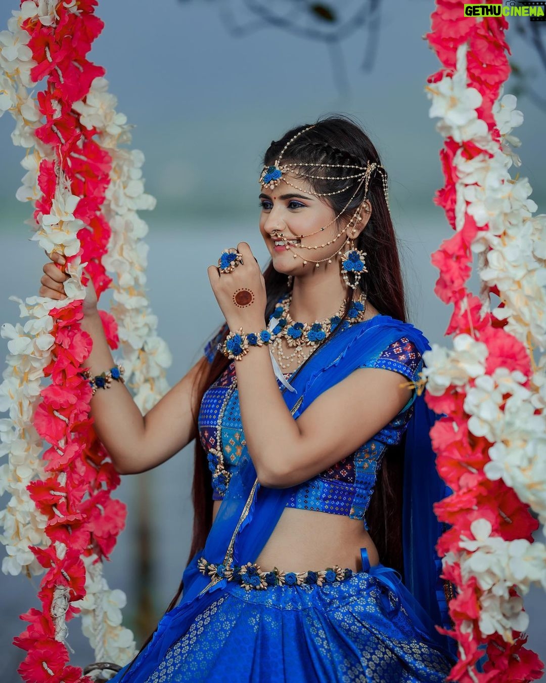 Saniya Shaikh Instagram - Radha Kaise Na Jale β€οΈ π¨ : @edittbyjai ππππ, ππππππππ, πππππ #sanulove#sanufam#viralvideos #fyp #viralpost #beauty #kerala #picoftheday #dance #art #cute #mumbai #funny #onlineshopping #foryoupage #comment #fashionblogger #youtube #meme #trendy #nature #tamil #krishna #radha #janmashtami #dahihandi #new #motivation #funnymemes #radhakrishna