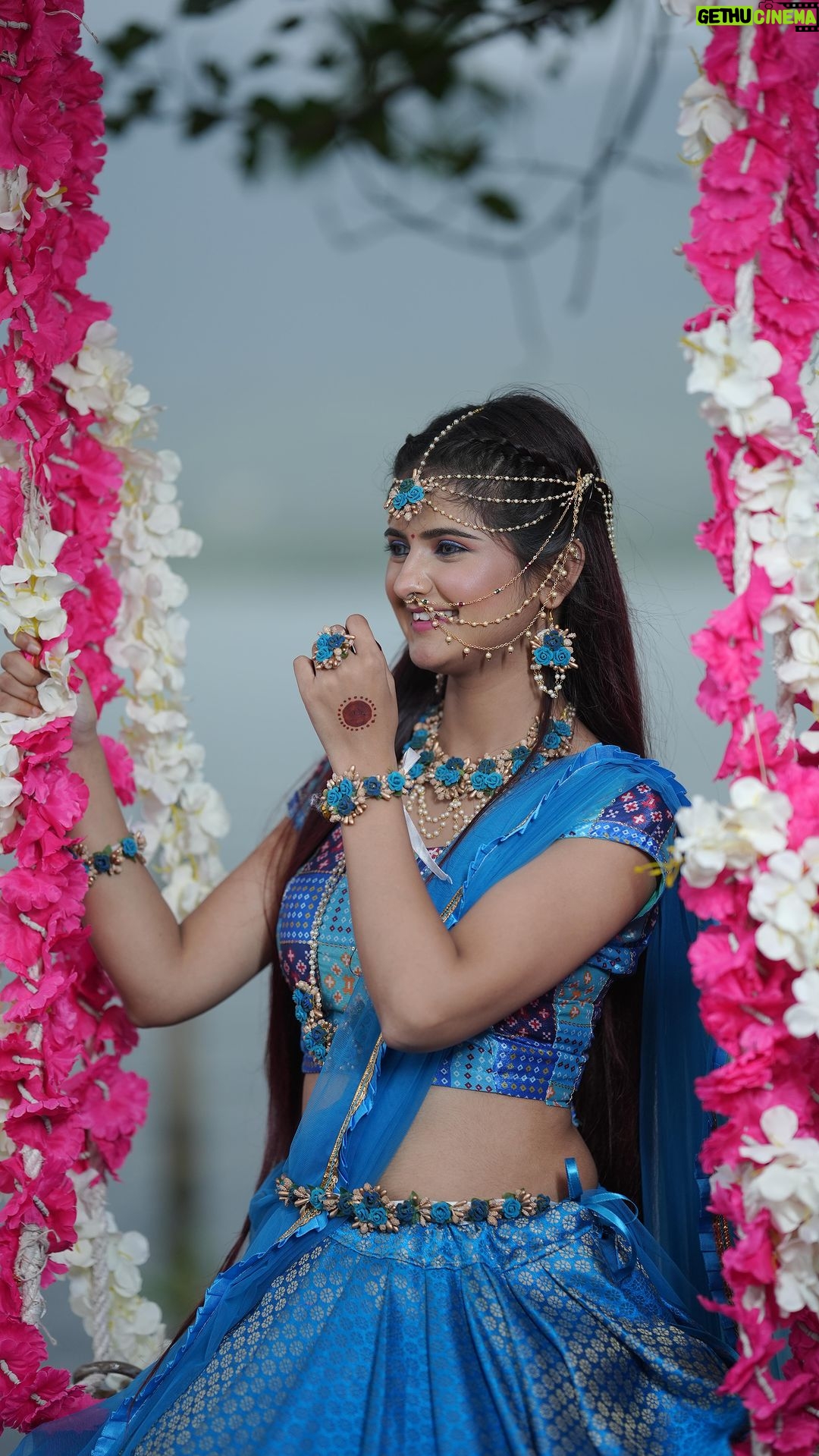 Saniya Shaikh Instagram - Woh Radha Hai ❤️🥀🌹 𝐋𝐈𝐊𝐄, 𝐂𝐎𝐌𝐌𝐄𝐍𝐓𝐒, 𝐒𝐇𝐀𝐑𝐄 #sanulove#sanufam#viralvideos #fyp #viralpost #radhakrishna #kerala #picoftheday #dance #art #krishna #mumbai #funny #onlineshopping #foryoupage #comment #fashionblogger #youtube #meme #janmashtami #nature #tamil #lifestyle #life #photoshoot #reelsinstagram #dahihandi #motivation #funnymemes #love