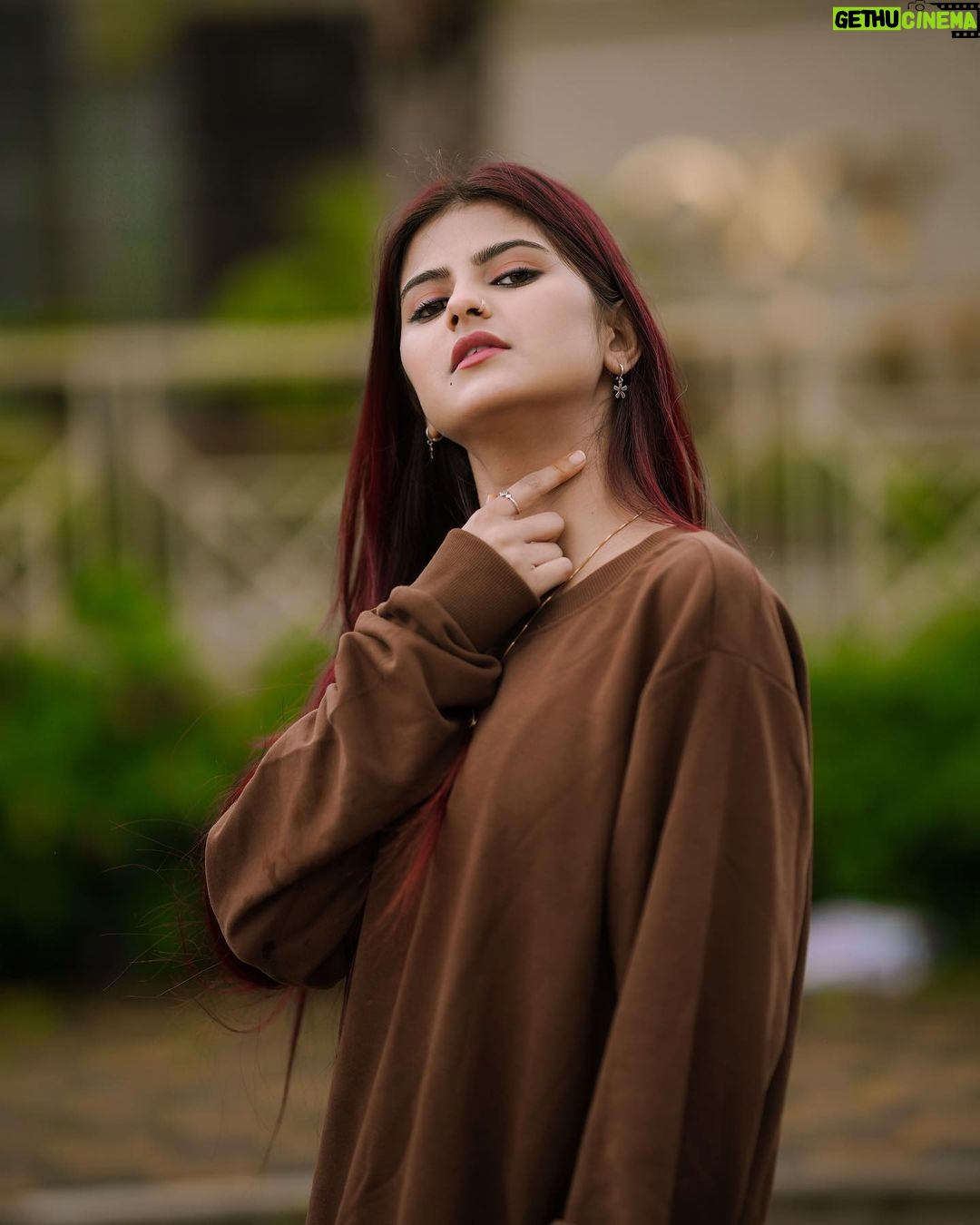 Saniya Shaikh Instagram - Just Me 🔥 🎨 : @edittbyjai 𝐋𝐈𝐊𝐄, 𝐂𝐎𝐌𝐌𝐄𝐍𝐓𝐒, 𝐒𝐇𝐀𝐑𝐄 #sanulove#sanufam#viralvideos #fyp #viralpost #beauty #kerala #picoftheday #dance #art #cute #mumbai #funny #onlineshopping #foryoupage #comment #fashionblogger #youtube #meme #trendy #nature #tamil #lifestyle #life #photoshoot #reelsinstagram #new #motivation #funnymemes #instafashion