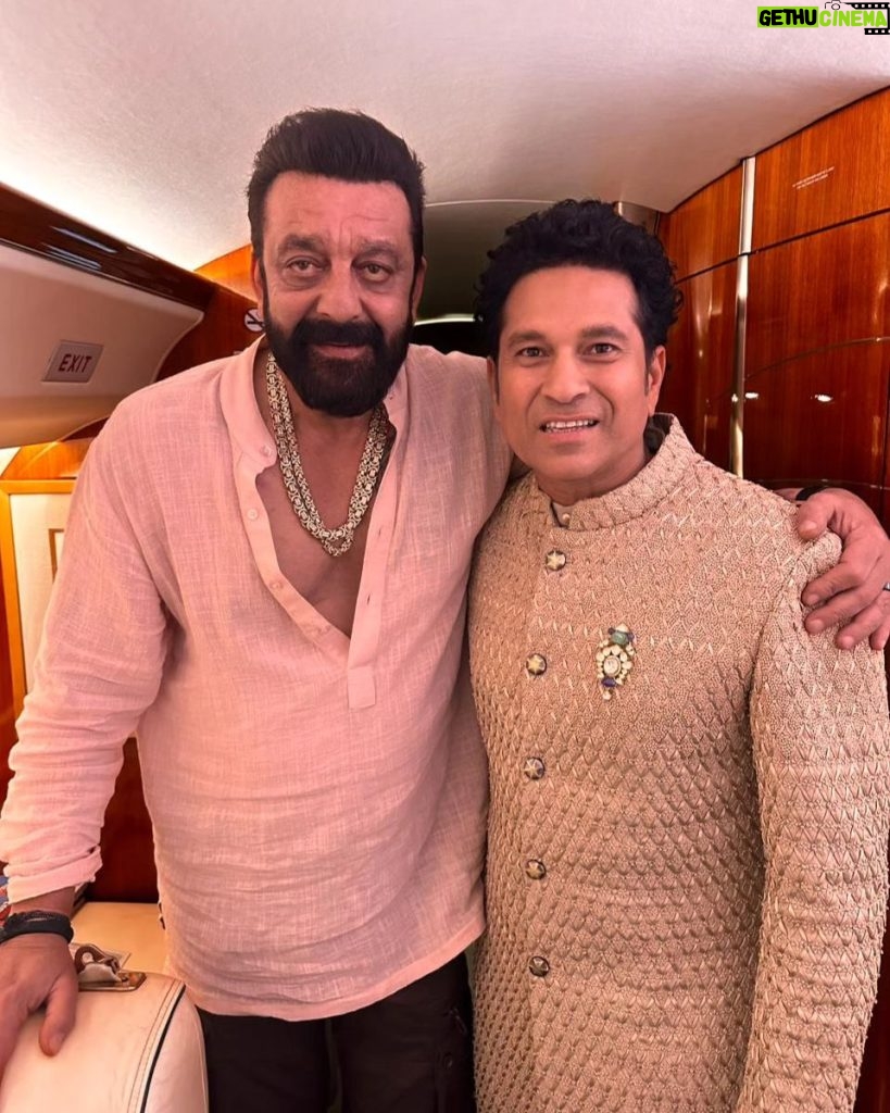 Sanjay Dutt Instagram - Dear @sachintendulkar it was amazing to have met you after so long, was lovely to meet your family as well, you are a legend and will always be one.