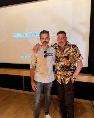 Sanjay Dutt Instagram - Adheera is back in action! The dubbing sessions are done for #KGFChapter2 and is on its way to theaters near you on 14th April 2022!