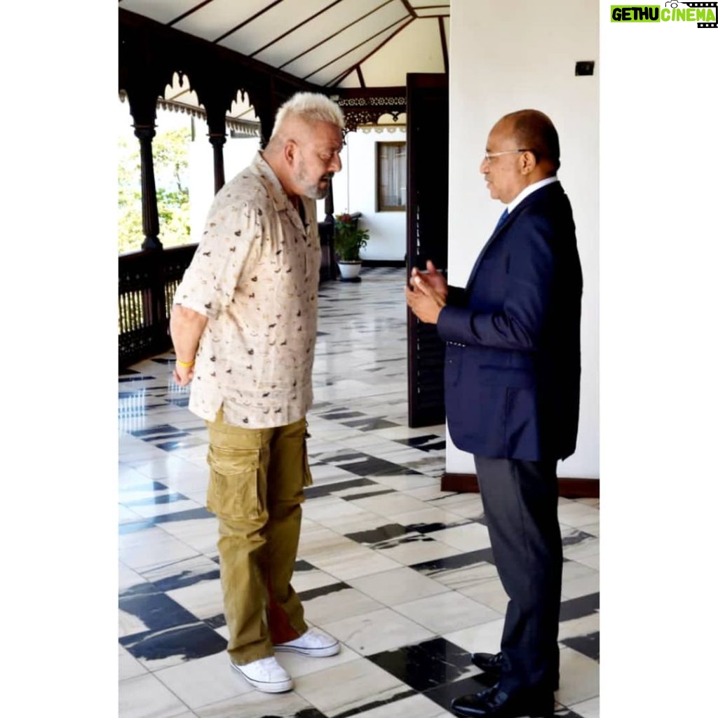 Sanjay Dutt Instagram - It was a pleasure to meet you @dr.hmwinyi. I am honored to have the opportunity to contribute to the Investment, Health & Education sector of Zanzibar as well as be the ambassador to promote tourism for this beautiful island city, with the support of your government.