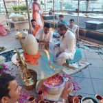 Sanjay Dutt Instagram – Did a fantastic Shiv Pooja today. Thank you @sriudayacharyaji_ , 
Har Har Mahadev!