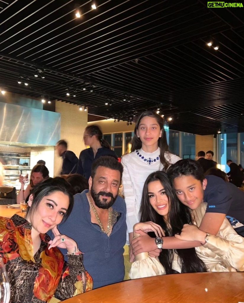 Sanjay Dutt Instagram - Welcoming the New Year hand in hand with my beloved family, cherishing the moments that bind us together. May this year bring us closer, showering us with happiness, success, and unforgettable experiences. Happy New Year to all, from our family to yours!