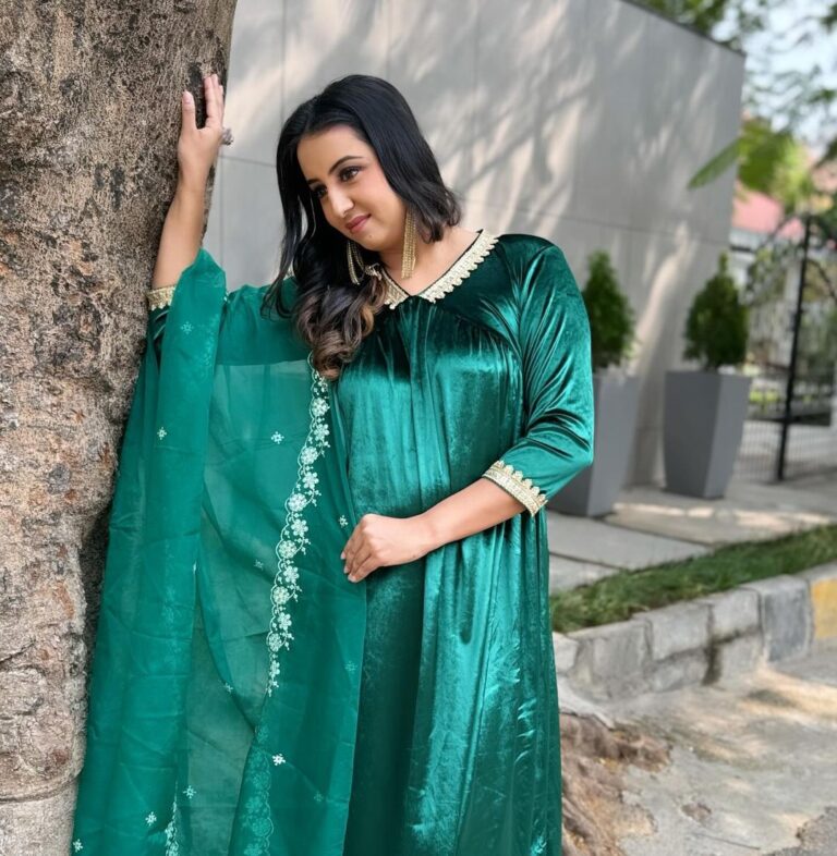 Sanjjanaa Instagram - you can truly feel like a work of art. The earth itself becomes your backdrop, providing a stunning and ever-changing canvas to showcase your beauty. With each step i take on this magnificent planet, i become one with nature, seamlessly blending into the breathtaking landscapes around me . The vibrant colors of the flowers and the gentle caress of the wind against your skin all contribute to the masterpiece that makes these potraits so beautiful . And when it adds the touch of elegance and style that comes from wearing outfits from @momzjoy, it elevates my presence to a whole new level. Their beautiful designs accentuate my natural grace and embrace me evolving form, allowing me to feel confident and radiant as i embrace the world as my studio. Whether it's a flowing dress that mirrors the movement of the waves, or a vibrant top that echoes the velvety hues of a sunset, each outfit from @momzjoy becomes a brushstroke on the canvas of my life. It enhances my beauty and celebrates the miracle of life growing with me . So, as you all explore the vast wonders of the earth, remember to embrace your own beauty and express it through the artistry of fashion. Let the earth be your studio, and let @momzjoy be your partner in creating unforgettable moments of beauty and style. Follow my son @princealarik & my team ... hairstylist @makeoverby__divya , my make up artist @magical_makeoverbygayihari. ❤️ Karnataka, Bangalore