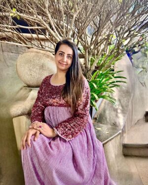 Sanjjanaa Instagram - Enjoying life in a blissful state of mind as I’m flaunting a stylish gown from @momzjoy … in deep thoughts sharing my experiences and pearls of wisdom I feel … 

After all that life has put me through , i feel perception plays a crucial role in shaping our experiences and understanding of life. How we perceive the world around us, our circumstances, and ourselves can greatly influence our thoughts, emotions, and actions. Our perceptions are formed by a combination of our senses, beliefs, values, past experiences, and cultural influences. Two individuals can perceive the same event or situation in completely different ways based on their unique perspectives.

Perception not only affects our individual experiences but also shapes our relationships with others. It influences how we interpret and respond to the words and actions of those around us. Our perceptions can contribute to empathy and understanding or create misunderstandings and conflicts.

Moreover, perception is not limited to the external world. Our self-perception, our sense of identity, and our beliefs about our own abilities and worth are also important aspects of how we experience life. Our self-perception can significantly impact our self-esteem, confidence, and the choices we make.

Recognizing the power of perception allows us to understand that reality is subjective and can vary from person to person. It reminds us to approach situations with an open mind, empathy, and a willingness to consider alternative perspectives. By being aware of our own perceptions and understanding that others may see things differently, we can foster better communication, empathy, and personal growth. Ultimately, life is a complex interplay of our perceptions, experiences, and the meaning we assign to them.