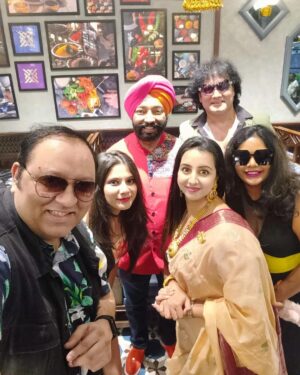 Sanjjanaa Instagram - So I happened to launch and host this wonderful meet and greet at @karigari.bangalore , #Karigari is an esteemed restaurant situated in #nammabengaluru , precisely within the #phoenixmallofasia , an illustrious and colossal shopping complex. Within its premises, this restaurant presents an unparalleled dining affair, skillfully intertwining traditional Indian gastronomy with contemporary culinary methods.

Karigari is known for its extensive menu curated by the esteemed celebrity chef @chefharpalsokhi . I am a very big foodie. I try to control myself a lot, but however, I sometimes really indulge in watching the recipes on YouTube on the very famous cookery show Namak Shamak by @chefharpalsokhi , harpal ji your recipes are so awesome. I have to tell you. You have magic in your golden fingers.  This menu proudly presents a diverse selection of genuine Indian delicacies, each representing the distinct flavors from different regions across the country. 

My list had an invitation for just 10 people including my family,  as I have evolved into becoming an introvert and I don’t believe in inviting hundreds of people whom I’m not close to , thanx @official_gurukiran ji , @laxmikrishnaofficial , @satishcadaboms , @geetika_bindana_ , @fodyssey & @amritadembla each and every one of your presence was so special and heartwarming ❤️ 

What caught my eye is there “suhaag raat ki kheer & mirchy ka halwa ... Not to forget there charcoal cheeze unique Paratha “ … and each and every dish was truely to crave for . 

In addition to the delectable food, Karigari offers excellent service, ensuring that guests have a memorable dining experience. The staff is attentive, knowledgeable, and ready to assist with any special requests or dietary requirements.

finally, what added a very emotional touch to this Event is the saree that I am wearing is given to me by my mother-in-law, and she used her young days … The blessing of the elders, really keep a smile on our face ❤️ Jewellry is from my real Jewellry collection .