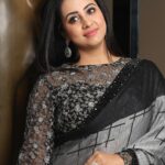 Sanjjanaa Instagram - I greatly appreciate adorning myself in the exquisite blouses crafted by @iyra_designstudio, under the guidance of the esteemed fashion designer Miss Rashmi. The distinctiveness of my designer's creations truly enhances my appearance and attire. Oh, I was so lucky to have @ss_makeover_by_suha work her magic on my makeup and hair. She's an absolute expert! Magnificent photographs have been captured by the talented Mr. Shashi of @katchi_studio. I proudly wear exquisite jewelry crafted by the brand @thanyafashion by miss vinutha yadav . Karnataka, Bangalore