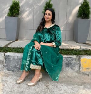 Sanjjanaa Instagram - you can truly feel like a work of art. The earth itself becomes your backdrop, providing a stunning and ever-changing canvas to showcase your beauty.

With each step i take on this magnificent planet, i become one with nature, seamlessly blending into the breathtaking landscapes around me . The vibrant colors of the flowers and the gentle caress of the wind against your skin all contribute to the masterpiece that makes these potraits so beautiful . 

And when it adds the touch of elegance and style that comes from wearing outfits from @momzjoy, it elevates my presence to a whole new level. Their beautiful designs accentuate my natural grace and embrace me evolving form, allowing me to feel confident and radiant as i embrace the world as my studio.

Whether it's a flowing dress that mirrors the movement of the waves, or a vibrant top that echoes the velvety hues of a sunset, each outfit from @momzjoy becomes a brushstroke on the canvas of my life. It enhances my beauty and celebrates the miracle of life growing with me .

So, as you all explore the vast wonders of the earth, remember to embrace your own beauty and express it through the artistry of fashion. Let the earth be your studio, and let @momzjoy be your partner in creating unforgettable moments of beauty and style.

Follow my son @princealarik & my team ... 
hairstylist @makeoverby__divya , my make up artist @magical_makeoverbygayihari. ❤️