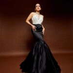 Sanya Malhotra Instagram - 🖤🤍