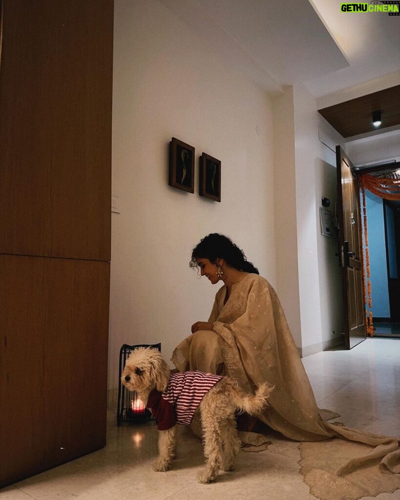 Sanya Malhotra Instagram - 🪔🪔🪔🪔 Happy Diwali ✨✨✨✨✨