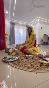 Sapna Choudhary Instagram - भोले हैं मेरे बाबा, इसलिए कहलाते भोलेनाथ हैं अपनी कृपा से करते भक्तों को प्रसन्न वो मेरे महादेव हैं भगवान शिव आप पर अपनी कृपा बरसाएं। ओम नमः शिवाय! महाशिवरात्रि की ढेरों शुभकामनाएं! #shiv #positivevibes #thankgodforeverything