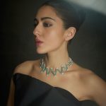 Sara Ali Khan Instagram - ♠️♟️💣🗝️♾️