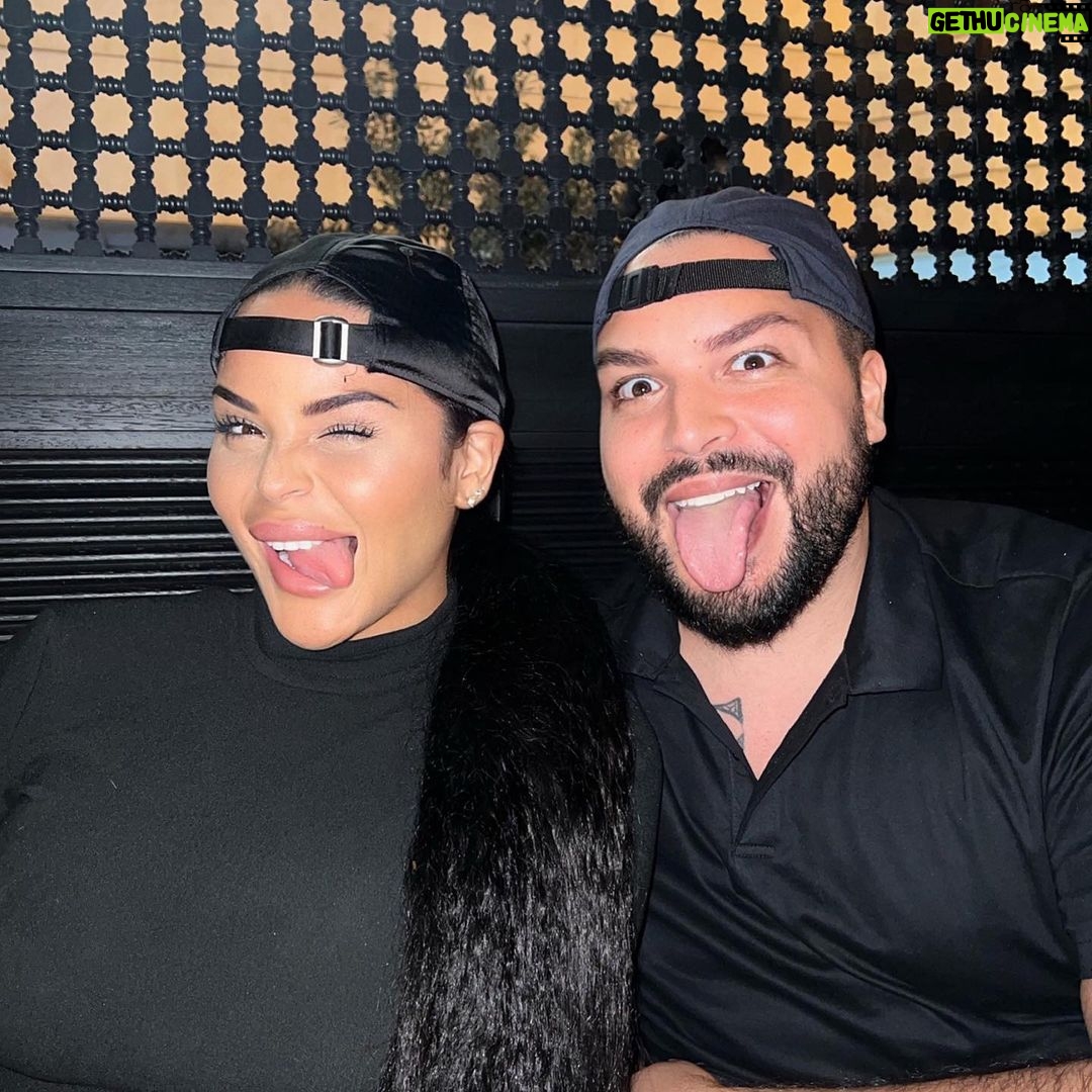 Sarah Fraisou Instagram - Brother and sister ♥️#picoftheday #dubailife #family #simplicity #fun #smile @billel.cmb Dubai, United Arab Emiratesدبي